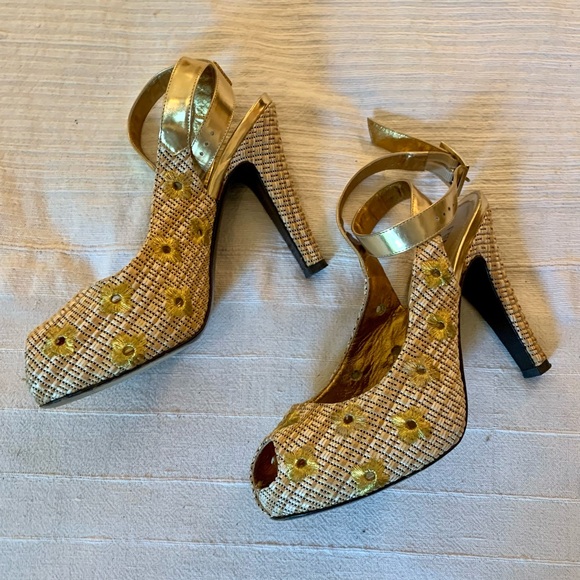 Fendi woven raffia embroidered platform heels - Picture 4 of 6